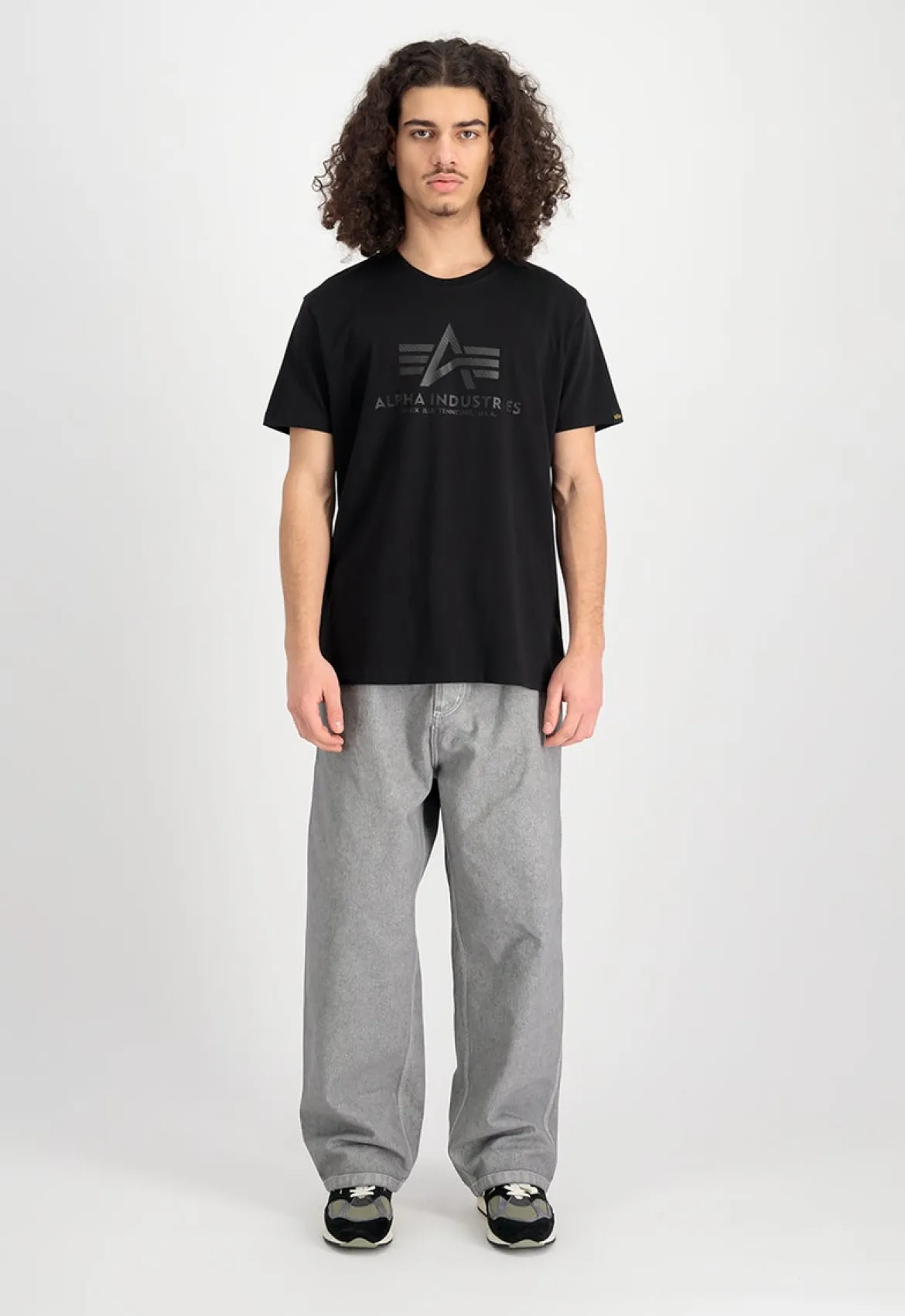 Alpha Industries Basic Carbon - T-Paita, black/black