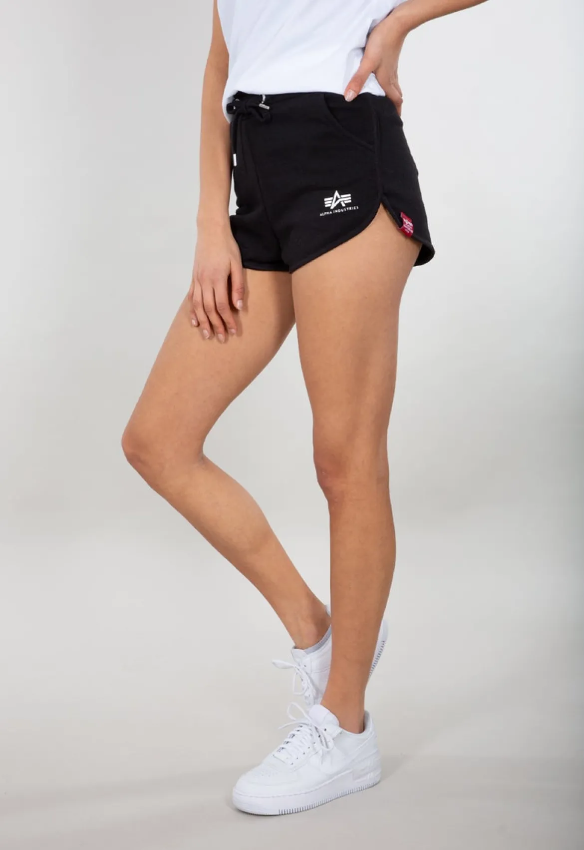 Alpha Industries Basic - shortsit, mustat