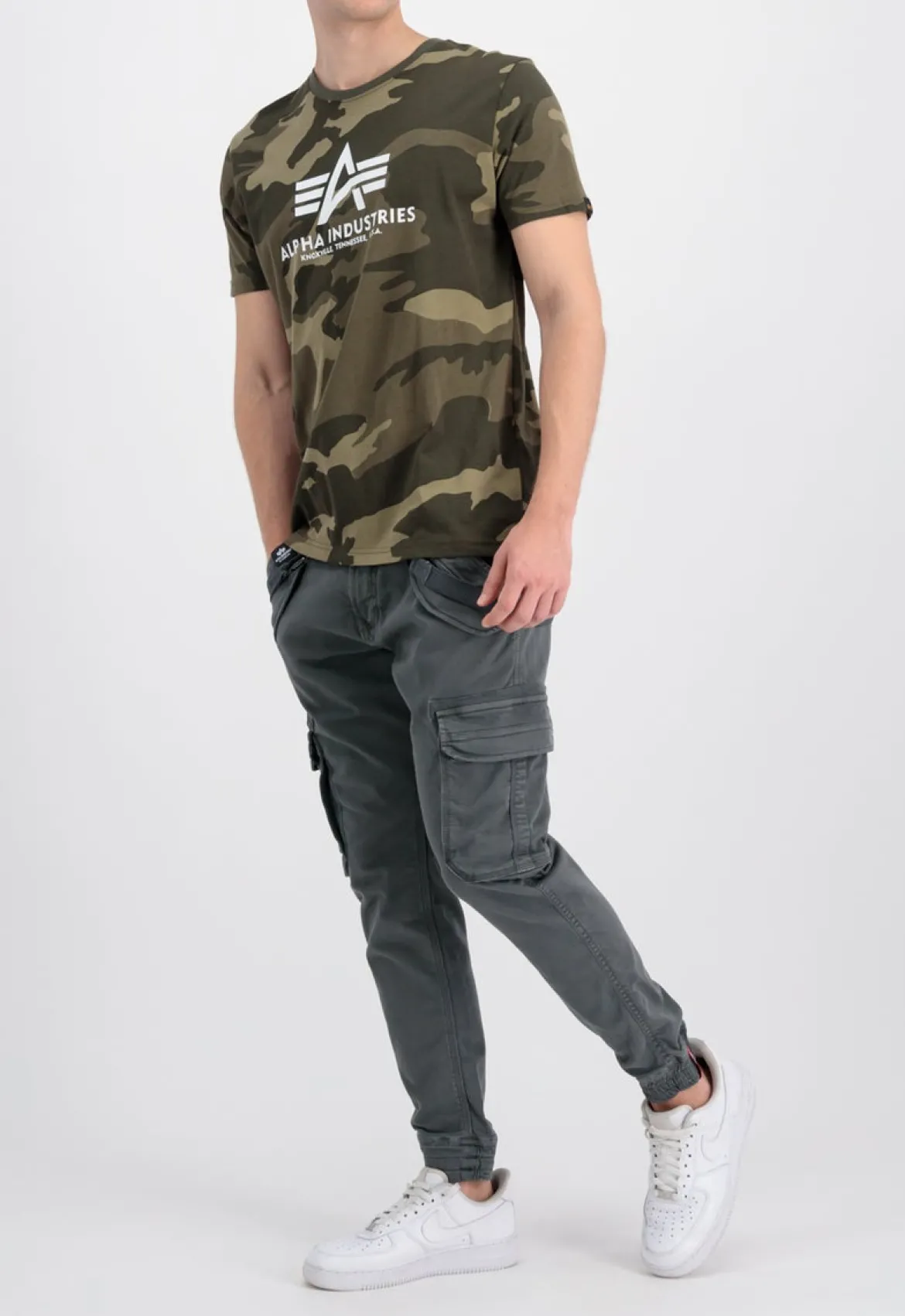 Alpha Industries Basic - T-Paita, olive camo