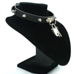 Bullet 69 1row small spike and padlock - Choker
