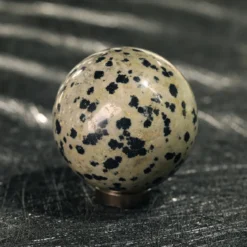 Dalmatian-jaspis pallo, 3cm