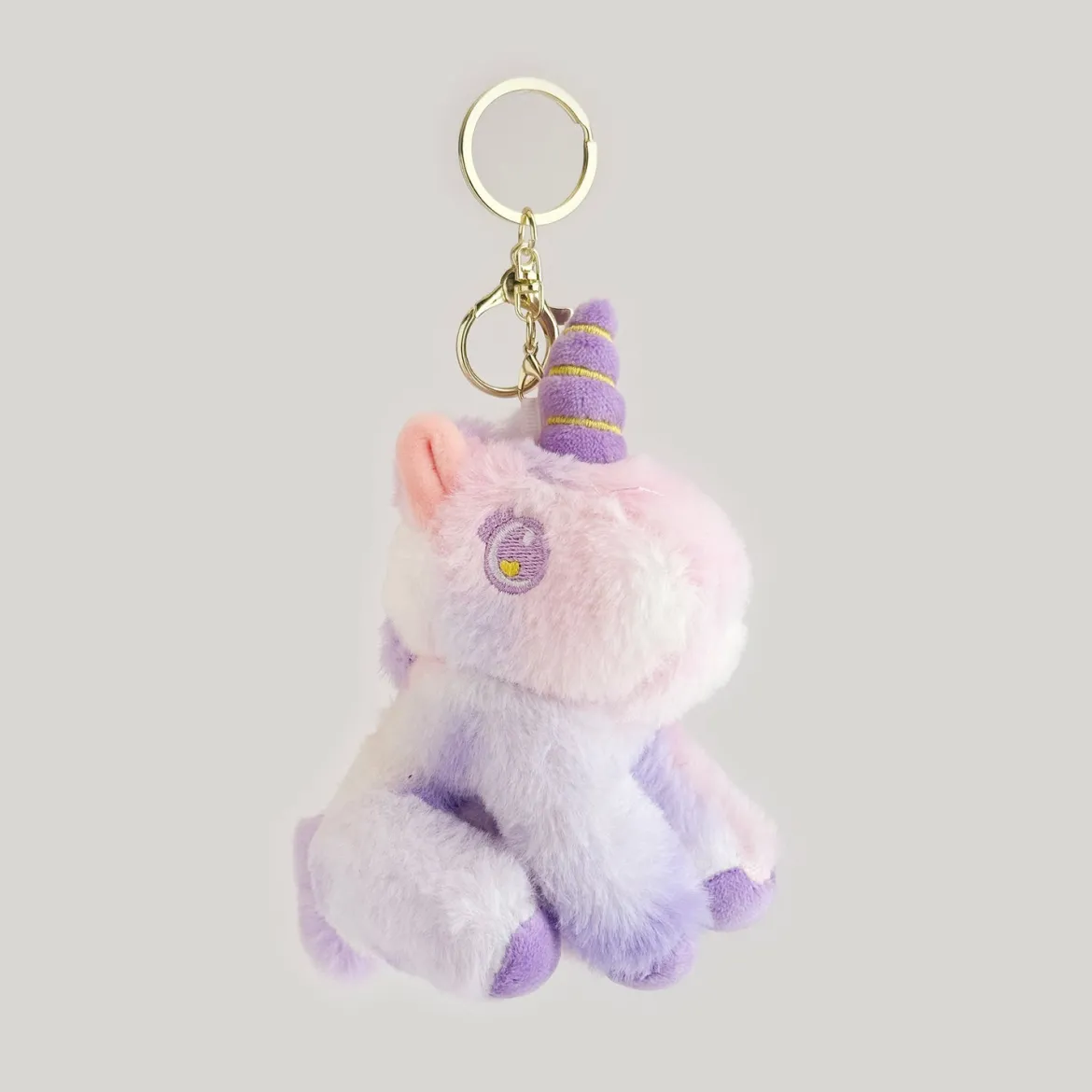 Fluffy Unicorn - Avaimenperä, useita värivaihtoehtoja