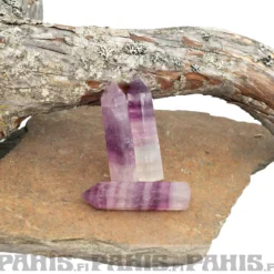 Violetti fluoriitti -torni